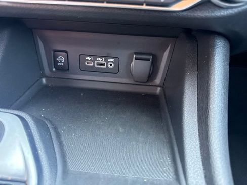 Used 2024 Nissan Sentra SV FWD image 20