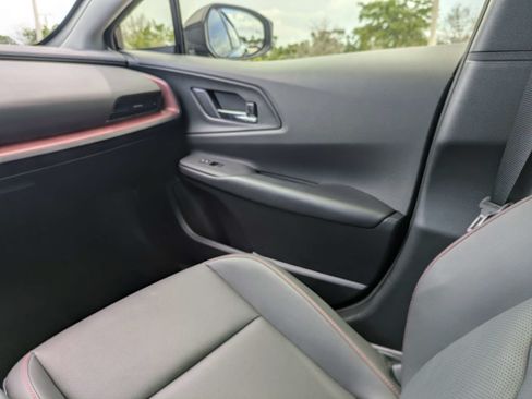 Used 2024 Toyota Prius Prime FWD image 17