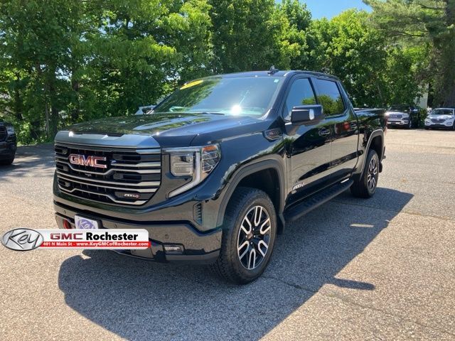 Used 2024 GMC Sierra 1500 AT4 w/ Technology Package AWD/4WD image 1