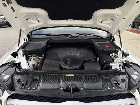 Used 2021 Mercedes-Benz GLS 450 4MATIC image 41