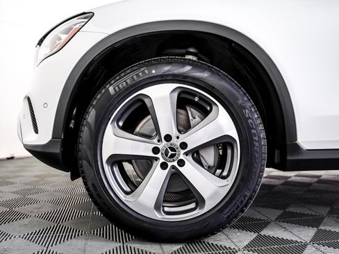 Certified 2022 Mercedes-Benz GLC 300 image 6