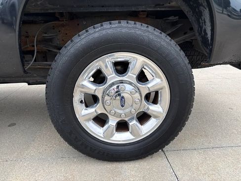 Used 2015 Ford F350 Lariat w/ Lariat Interior Package AWD/4WD image 44