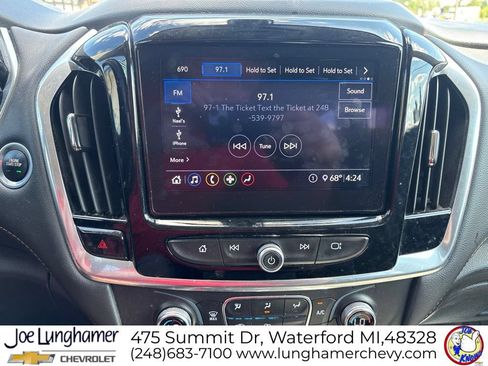 Certified 2020 Chevrolet Traverse LT FWD image 14