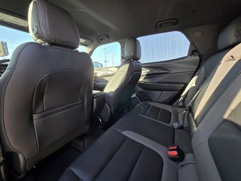 Used 2024 Chevrolet TrailBlazer ACTIV w/ Driver Confidence Package image 27