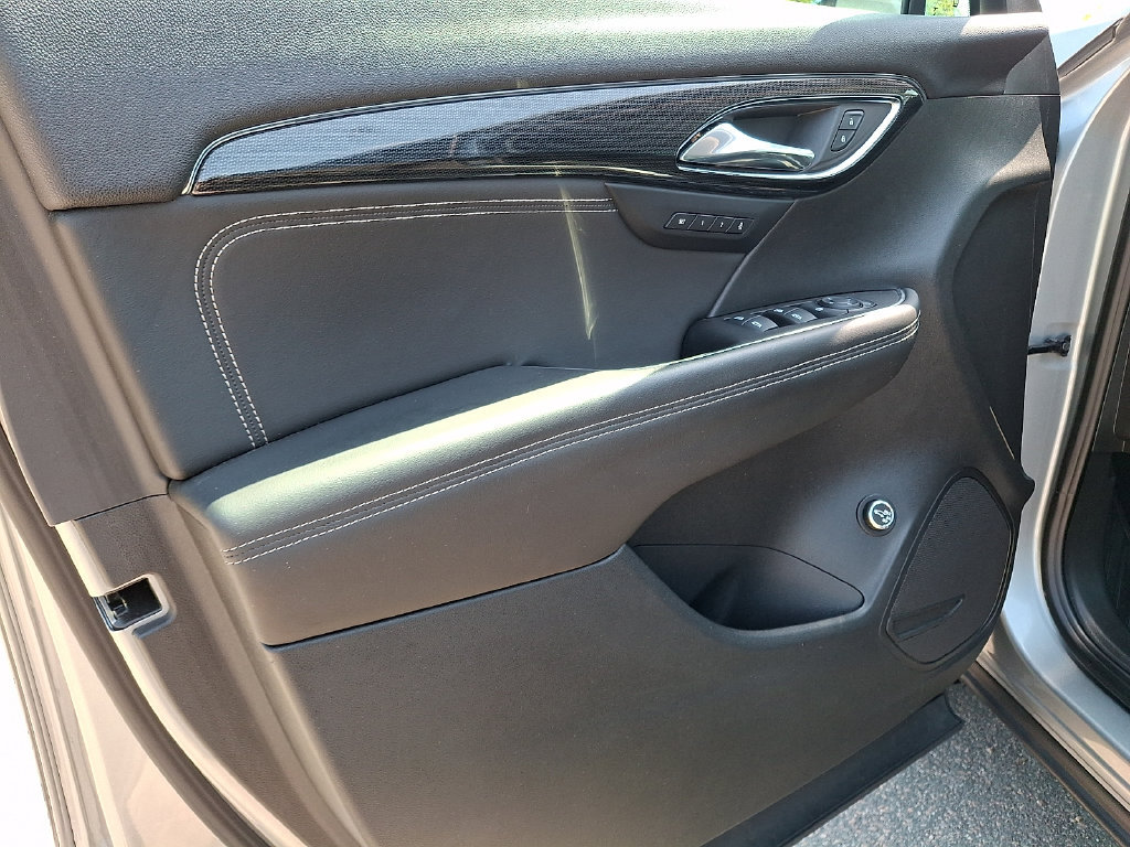 Used 2023 Buick Envision Essence AWD/4WD image 13