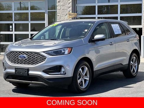 Certified 2024 Ford Edge SEL w/ Convenience Package AWD/4WD image 4