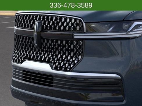 New 2025 Lincoln Navigator L Reserve image 17