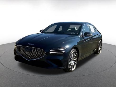 Used 2025 Genesis G70 2.5T image 7