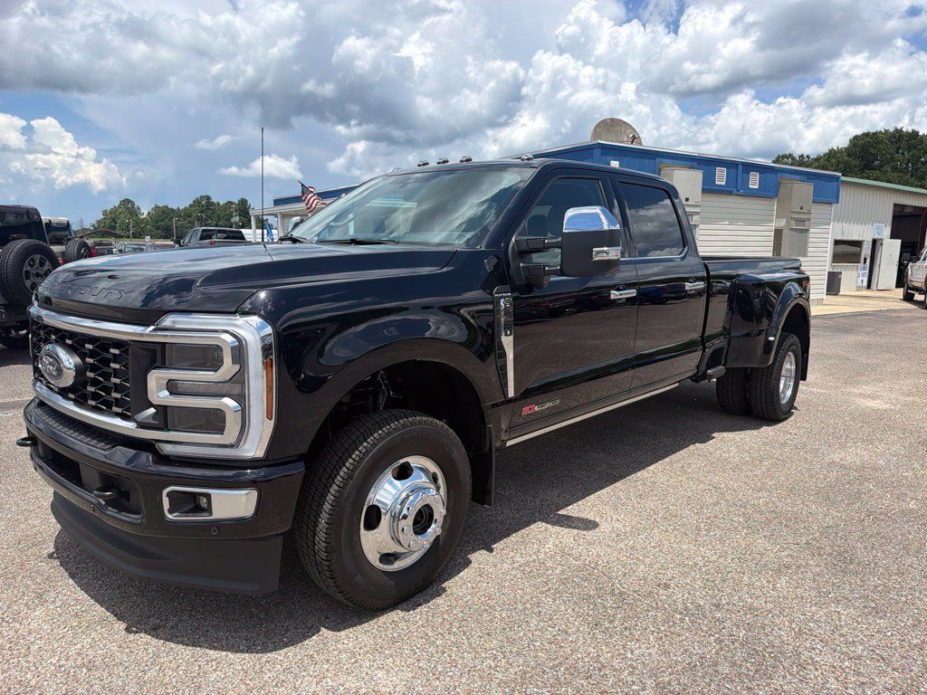 New 2026 Ford F350 Platinum w/ Platinum Plus Package AWD/4WD image 1