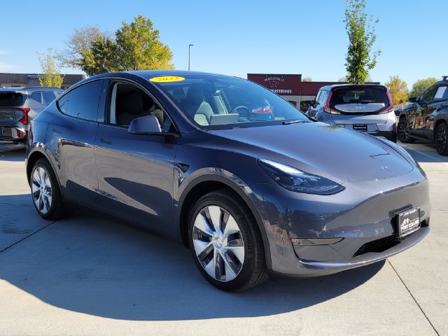 Used 2023 Tesla Model Y Long Range AWD/4WD image 7