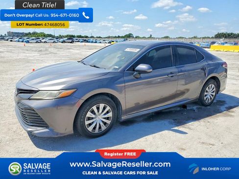Used 2018 Toyota Camry image 1
