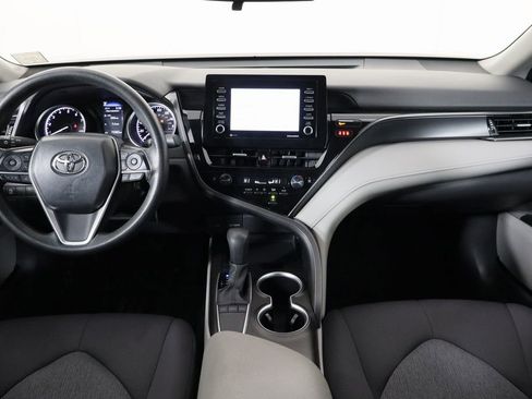 Used 2024 Toyota Camry LE image 13