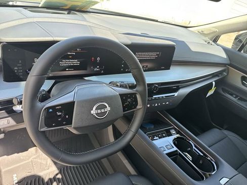 New 2026 Nissan Murano Platinum AWD/4WD image 16