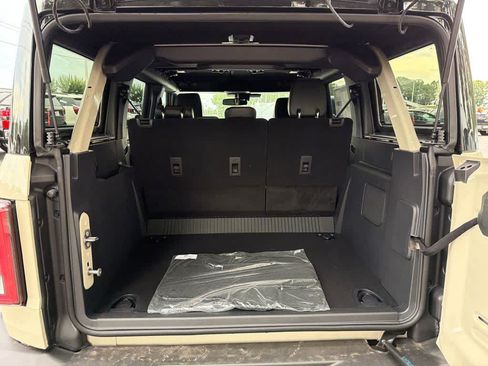 New 2026 Ford Bronco Outer Banks AWD/4WD image 16