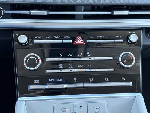 New 2026 Hyundai Santa Fe SE image 26