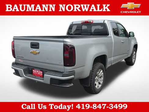 Used 2017 Chevrolet Colorado LT w/ LT Convenience Package RWD image 7