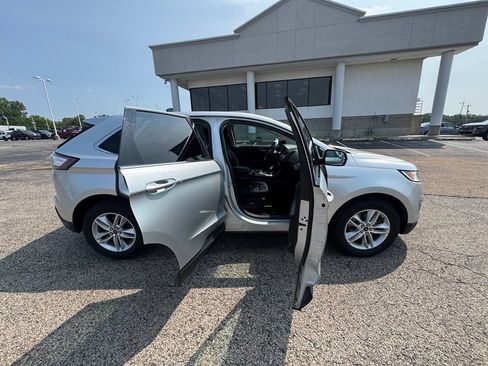 Used 2017 Ford Edge SEL w/ Class II Trailer Tow Package AWD/4WD image 8