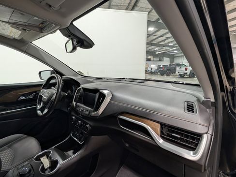 Used 2020 GMC Terrain SLE w/ Driver Convenience Package AWD/4WD image 19