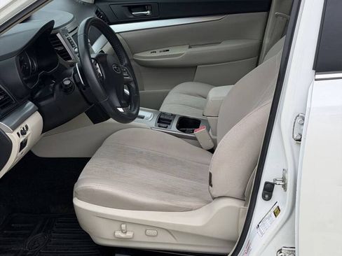 Used 2014 Subaru Outback 2.5i Premium AWD/4WD image 10