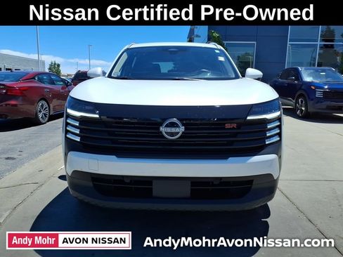 Certified 2025 Nissan Kicks SR FWD image 3