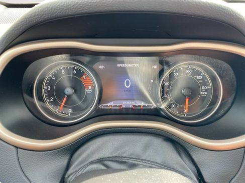 Used 2018 Jeep Cherokee Limited AWD/4WD image 21