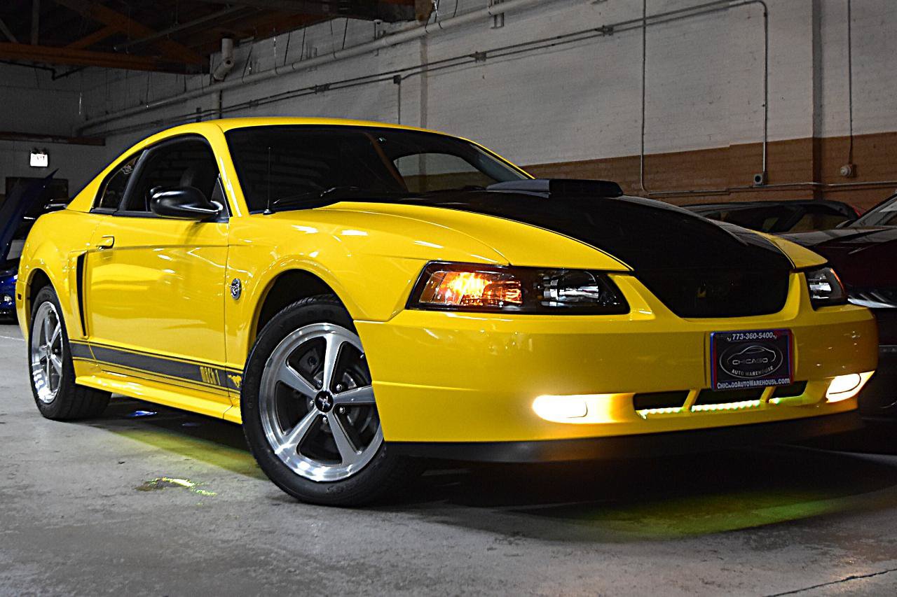 Used 2004 Ford Mustang Mach 1 RWD image 2