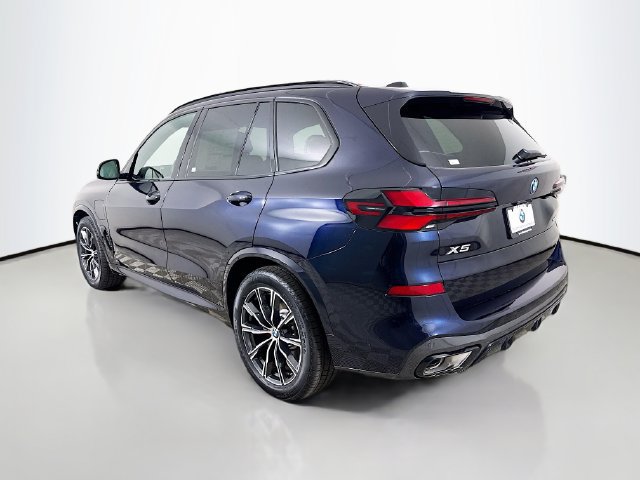 Used 2026 BMW X5 xDrive50e w/ M Sport Package AWD/4WD image 5