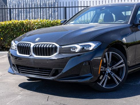 Used 2023 BMW 330i 330i Sedan 4D w/ Convenience Package image 29