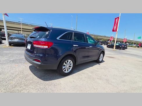Used 2016 Kia Sorento FWD image 51
