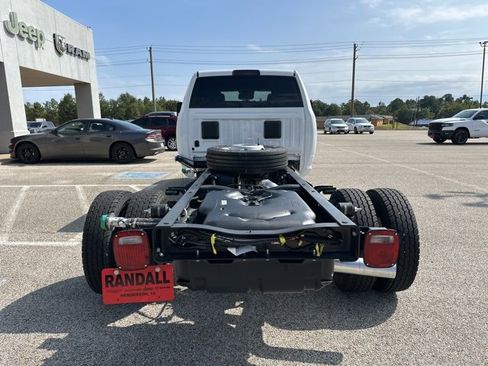 New 2026 RAM 5500 Tradesman image 6