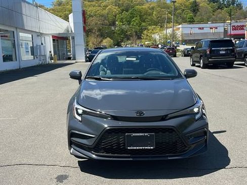 New 2026 Toyota Corolla SE FWD image 2