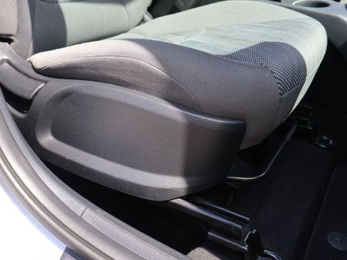 Used 2024 Kia Seltos LX AWD/4WD image 9