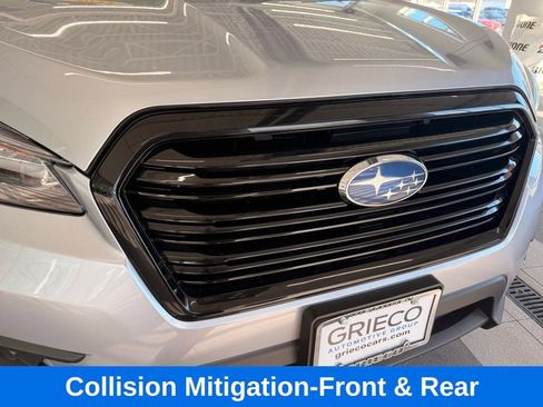 Used 2022 Subaru Ascent Onyx Edition image 3