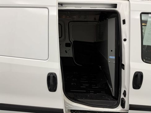 Used 2020 RAM ProMaster City Tradesman image 16