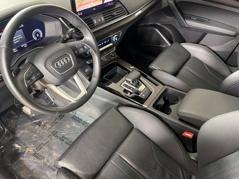 Used 2023 Audi Q5 2.0T Premium Plus w/ Premium Plus Package AWD/4WD image 9