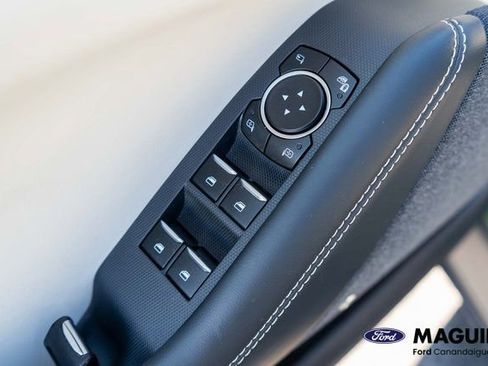 Used 2025 Ford Mustang Mach-E Premium AWD/4WD image 18