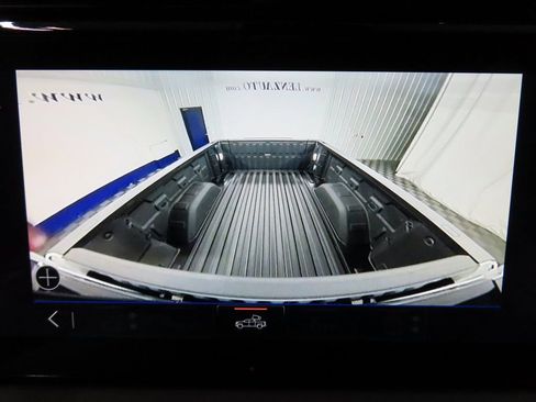 Used 2024 GMC Sierra 1500 AT4 w/ Technology Package image 22