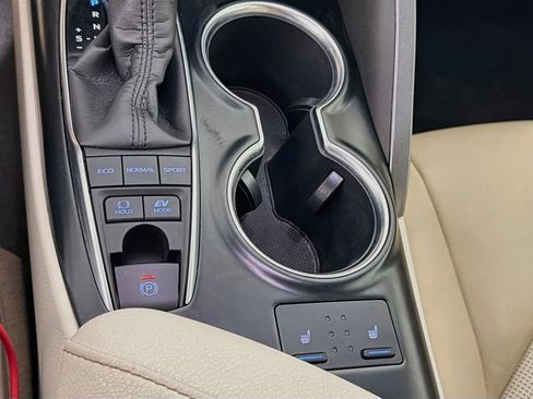 Used 2018 Toyota Camry XLE w/ Audio Package FWD image 22