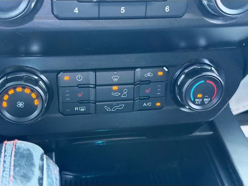 Used 2019 Ford F150 XLT w/ Equipment Group 302A Luxury AWD/4WD image 34