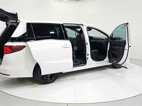 Used 2024 Honda Odyssey Sport image 32