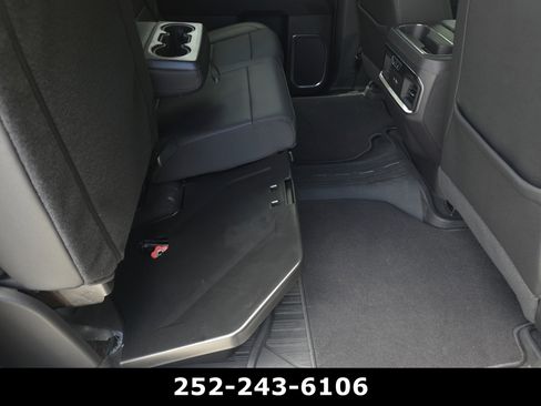 Used 2024 GMC Sierra 1500 SLT w/ SLT Premium Plus Package AWD/4WD image 33