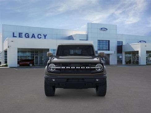New 2026 Ford Bronco Outer Banks AWD/4WD image 6