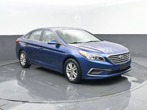 Used 2017 Hyundai Sonata SE FWD image 3