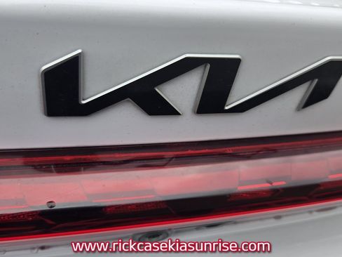 Used 2023 Kia K5 LXS FWD image 11
