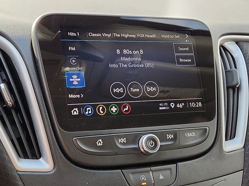 Used 2024 Chevrolet Malibu LT image 17