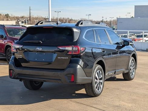 Used 2022 Subaru Outback Premium w/ Popular Package #1 image 3