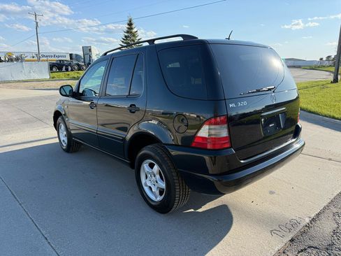 Used 2001 Mercedes-Benz ML 320 4MATIC image 7