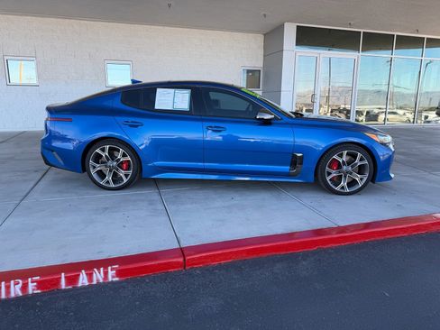 Used 2018 Kia Stinger GT1 w/ Paint Protection Package image 2