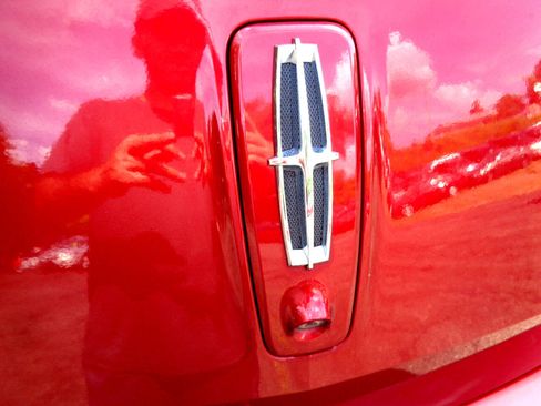 Used 2014 Lincoln MKS image 13