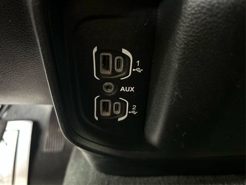 Used 2024 RAM 1500 Big Horn AWD/4WD image 33